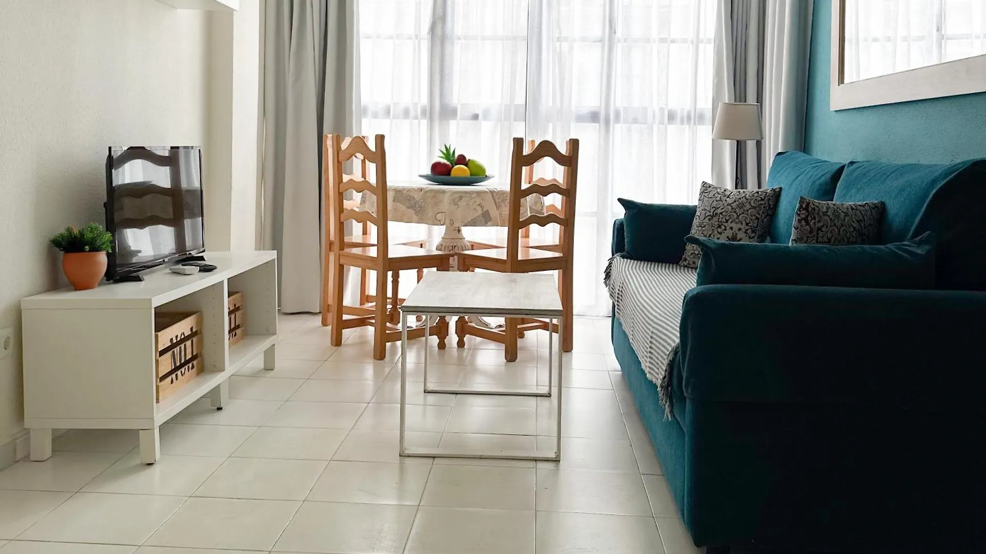 Apartamentos Cristamar Centro Y Playa Estepona