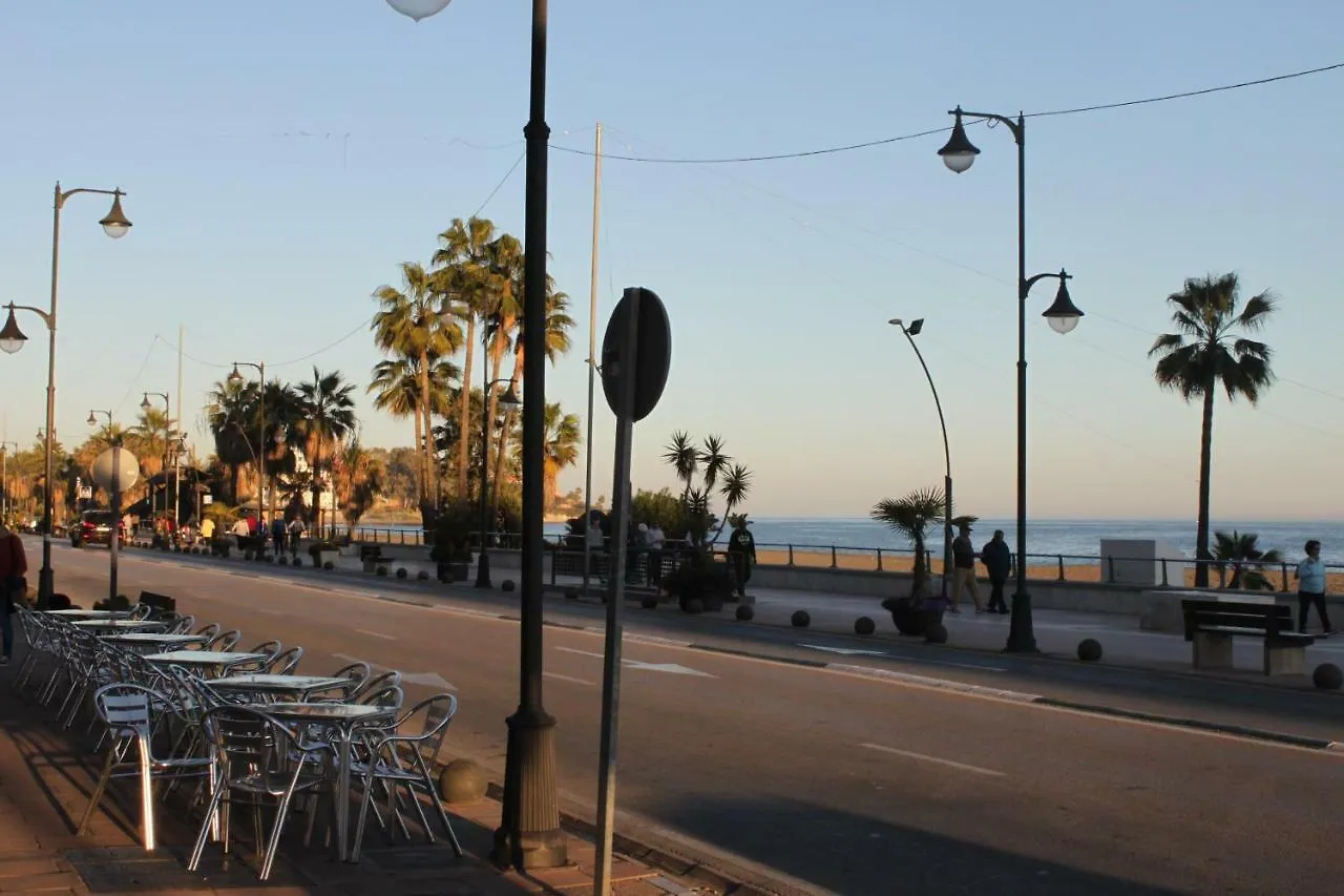 Apartamento Céntrico Frente a la Playa. Estepona Appartement