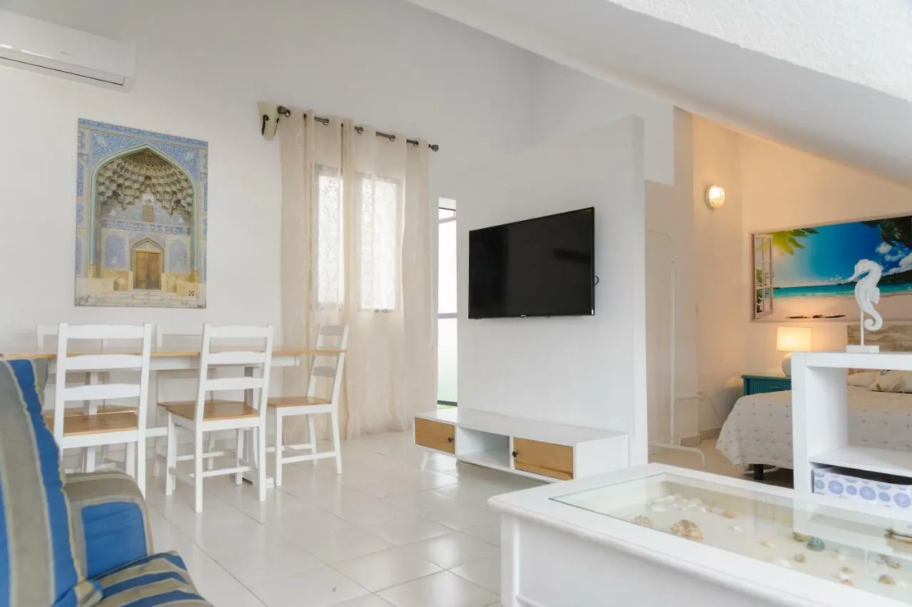 Apartamento Céntrico Frente a la Playa. Estepona Appartement