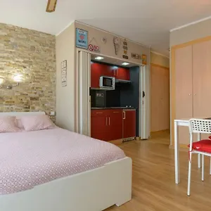  Appartement Loft Zona Fenals, Lloret De Mar. Espagne