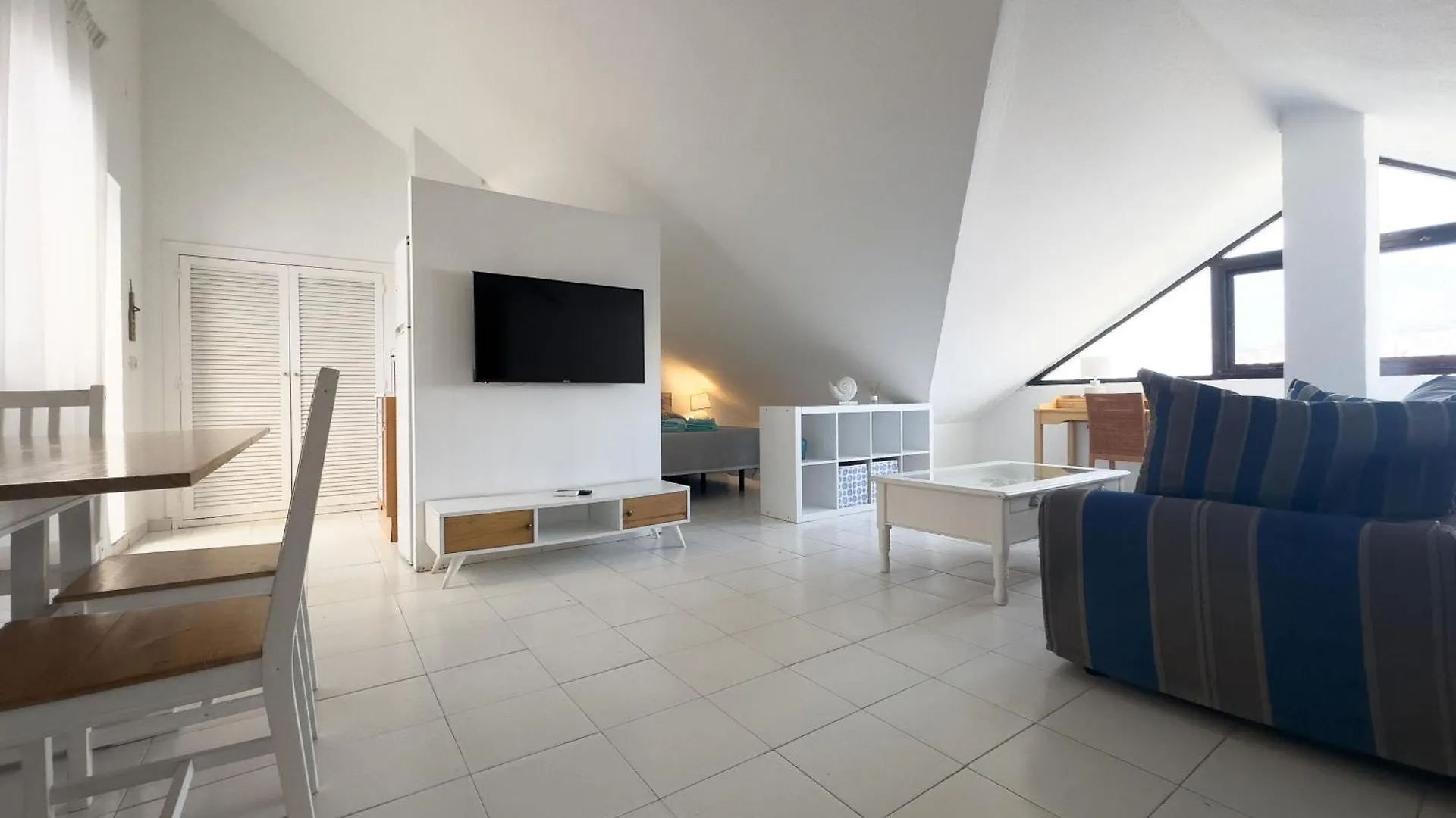 Apartamentos Cristamar Centro Y Playa Estepona Spain