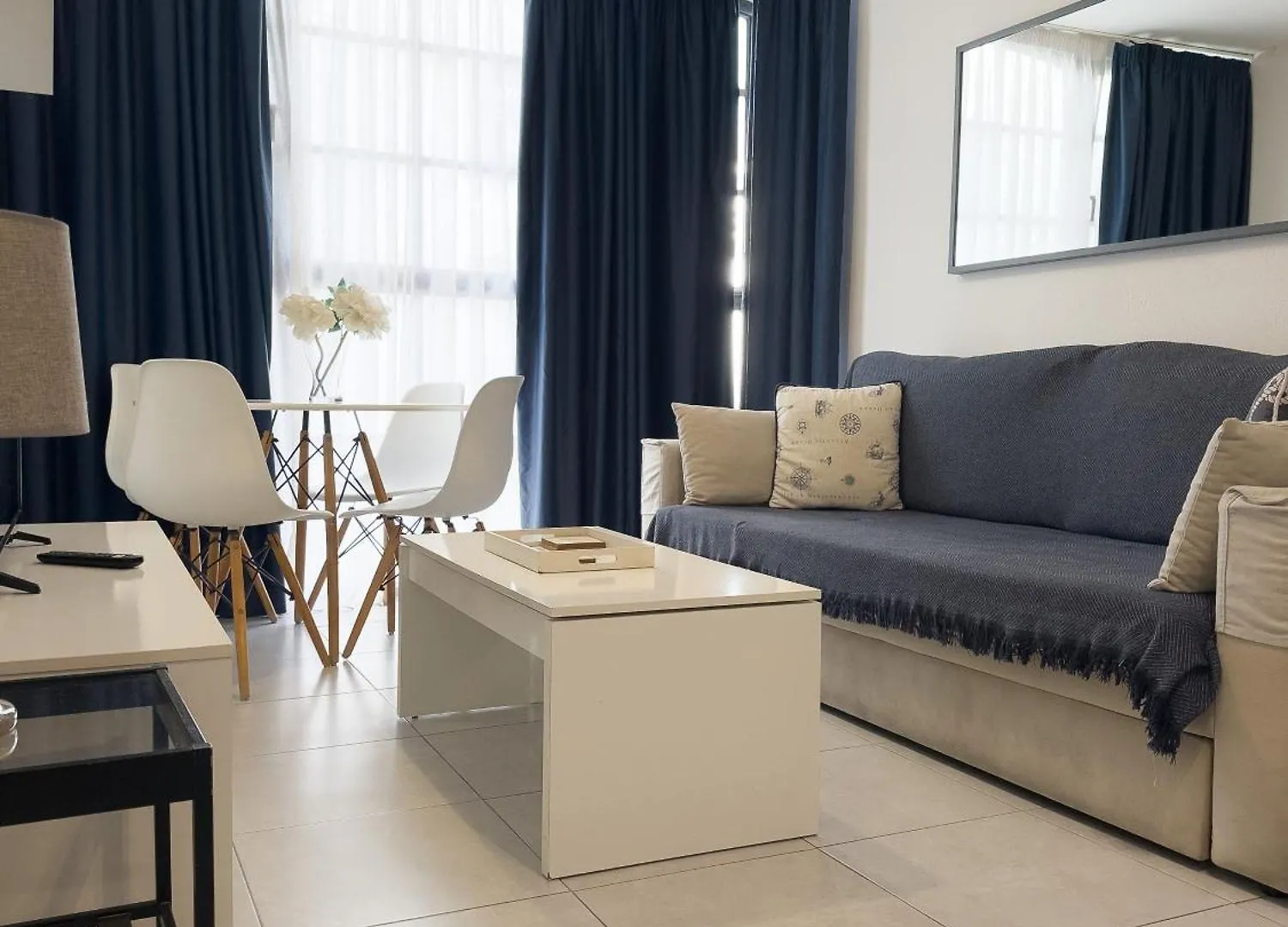 Apartamentos Cristamar Centro Y Playa Estepona 0*,  Spanyolország
